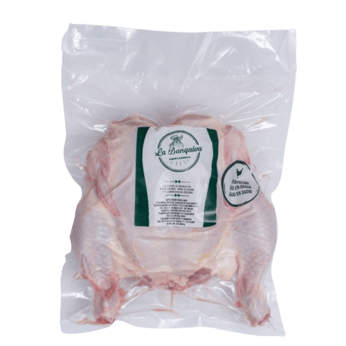 Pollo entero entre 1.6 y 1.8 kg - MercaViva Medellín